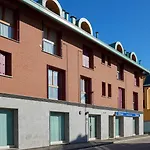 Charming & Modern In The City